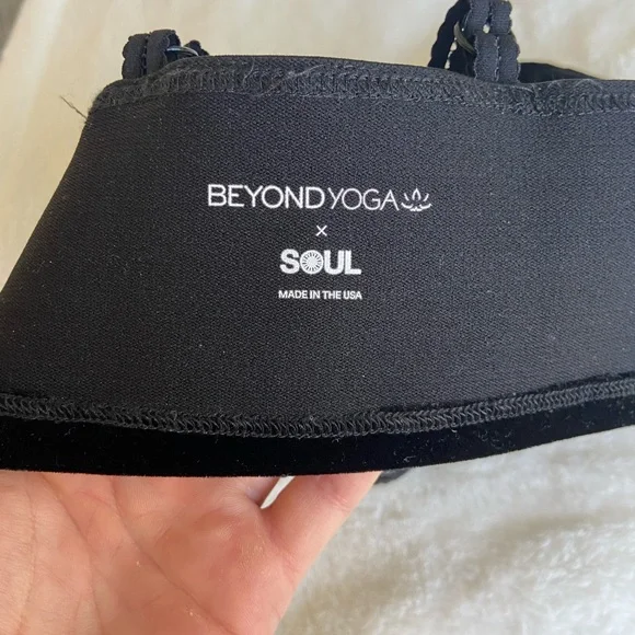 3/$20 - Beyond Yoga x Soulcycle Bra - Picture 4 of 5